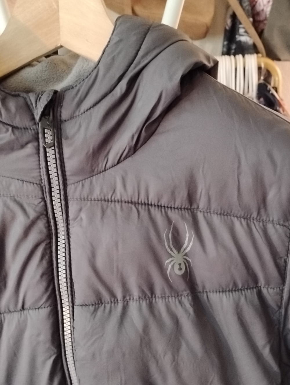 Skiers! SPYDER Girl's Hooded Puffer Jacket in Charcoal Gray